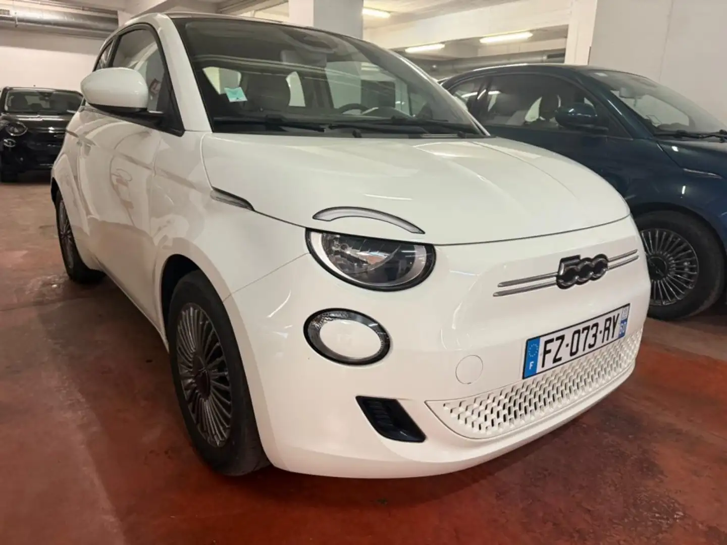 Fiat 500e Berlina 42 kWh Icon 118cv Wit - 1