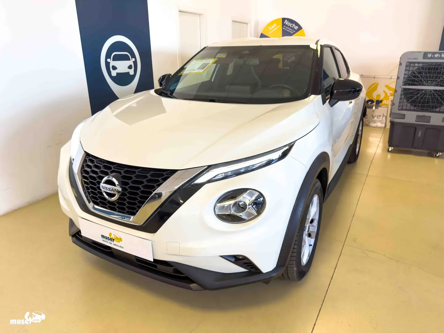 Nissan Juke 1.0 DIG-T N-Connecta 4x2 114 Blanco - 1