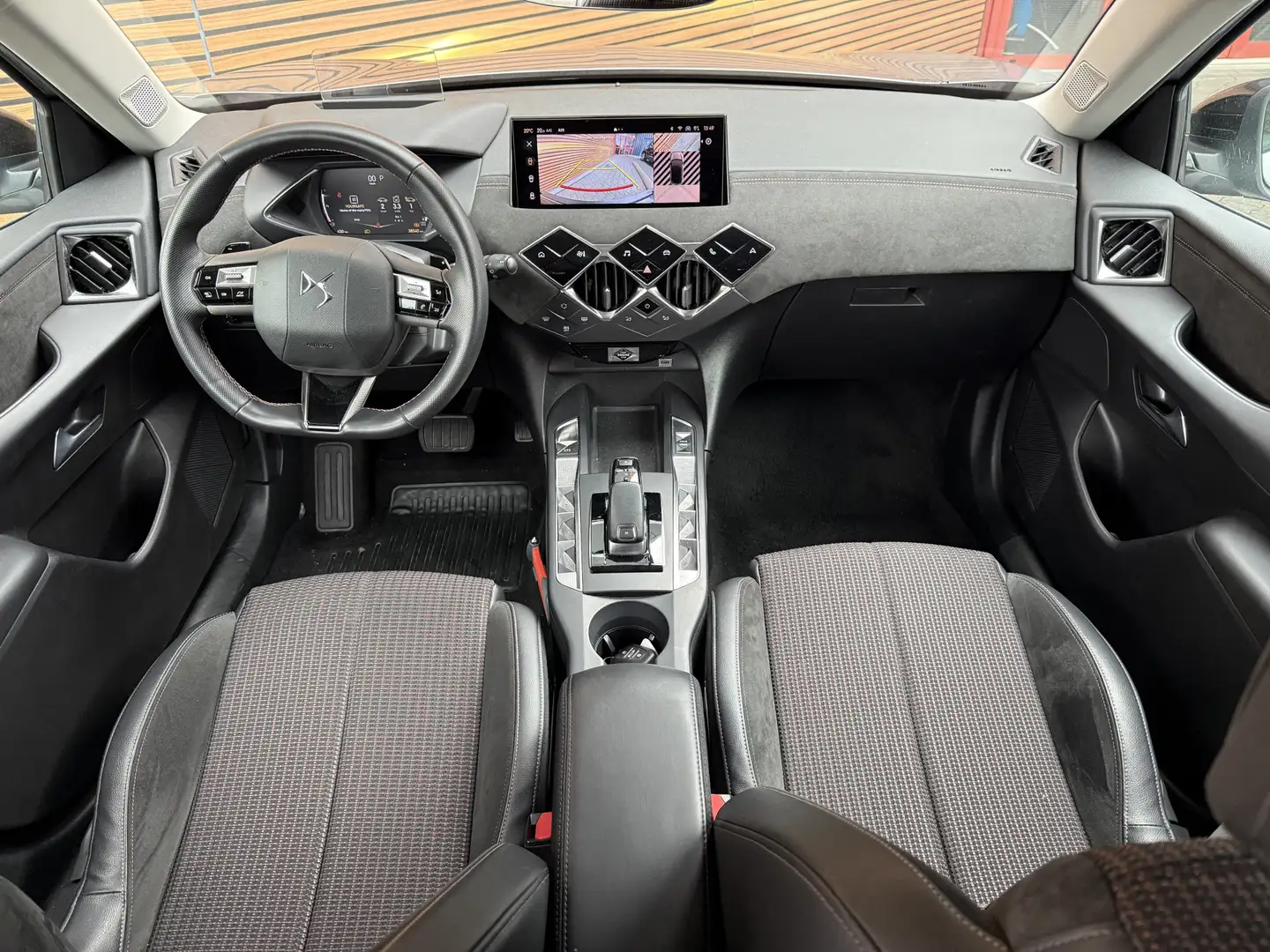 DS Automobiles DS 3 1.2 PureTech Performance Line Camera / Navigatie / Grigio - 2