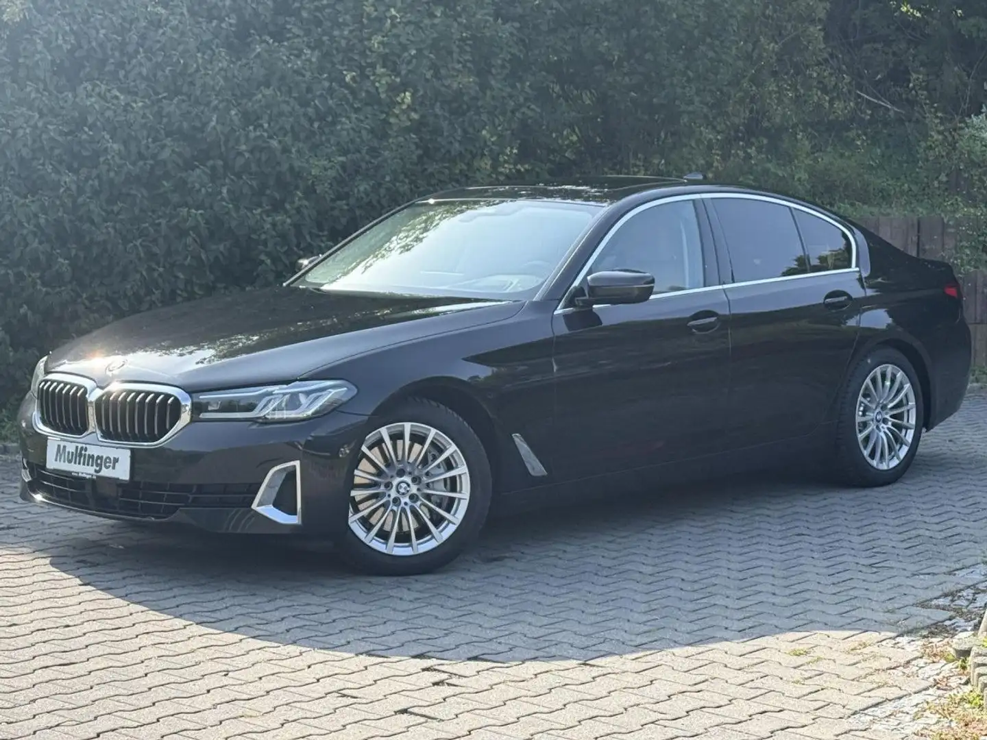 BMW 530 d IntAktLenk.Laser KomfS.ACC GlasD.Leas.464,- Noir - 2