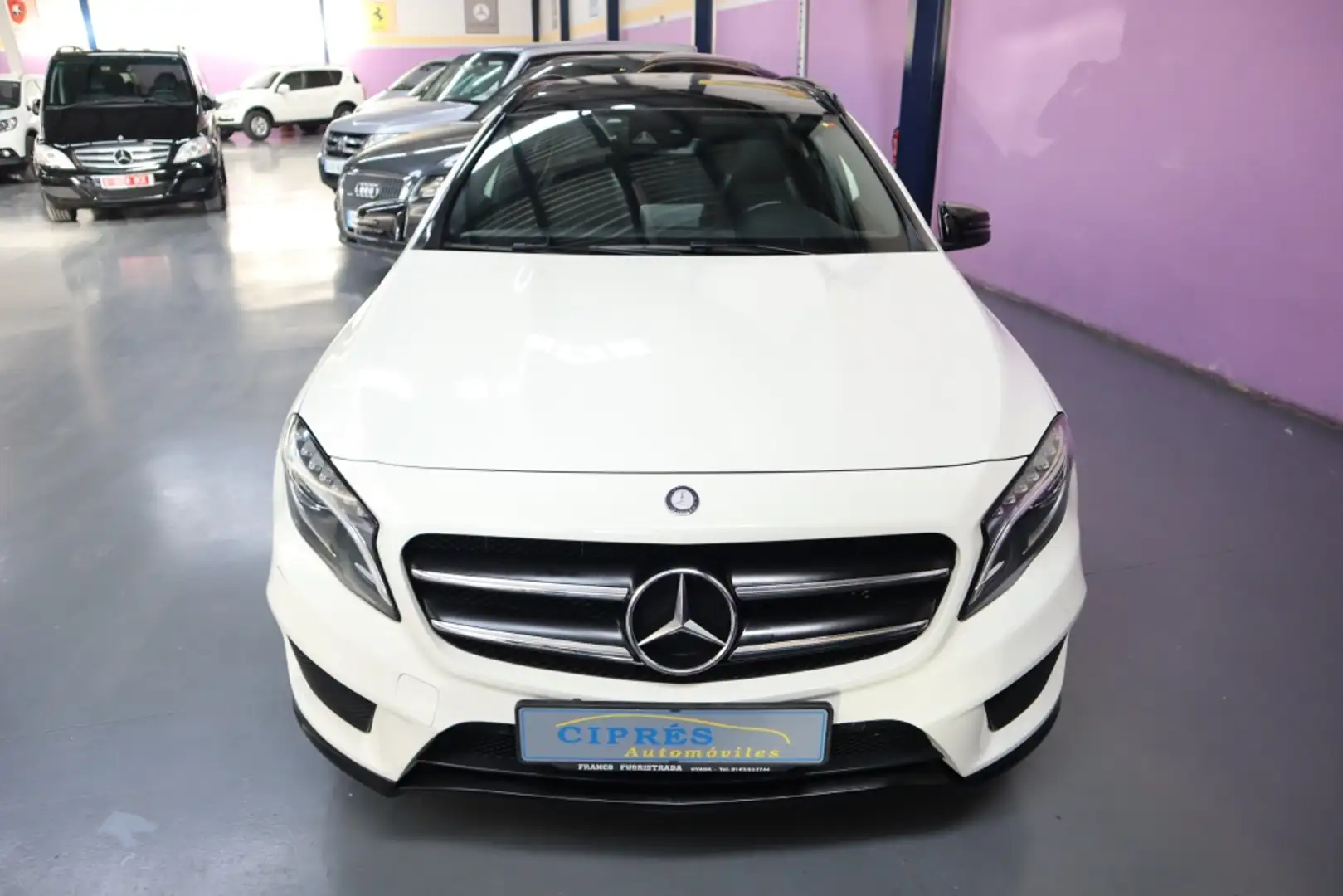 Mercedes-Benz GLA 200 200d AMG Line 7G-DCT Blanco - 2