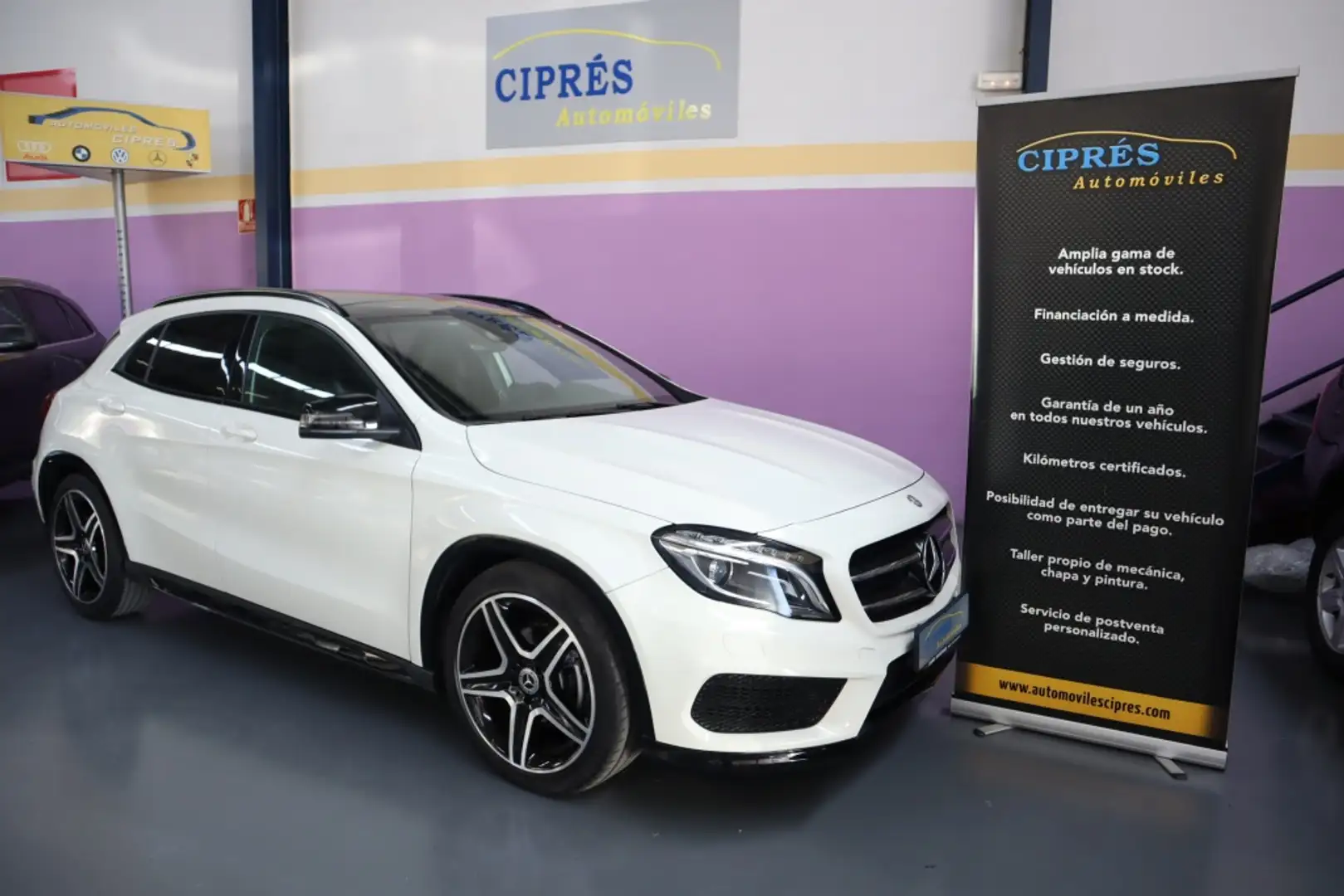Mercedes-Benz GLA 200 200d AMG Line 7G-DCT Blanco - 1