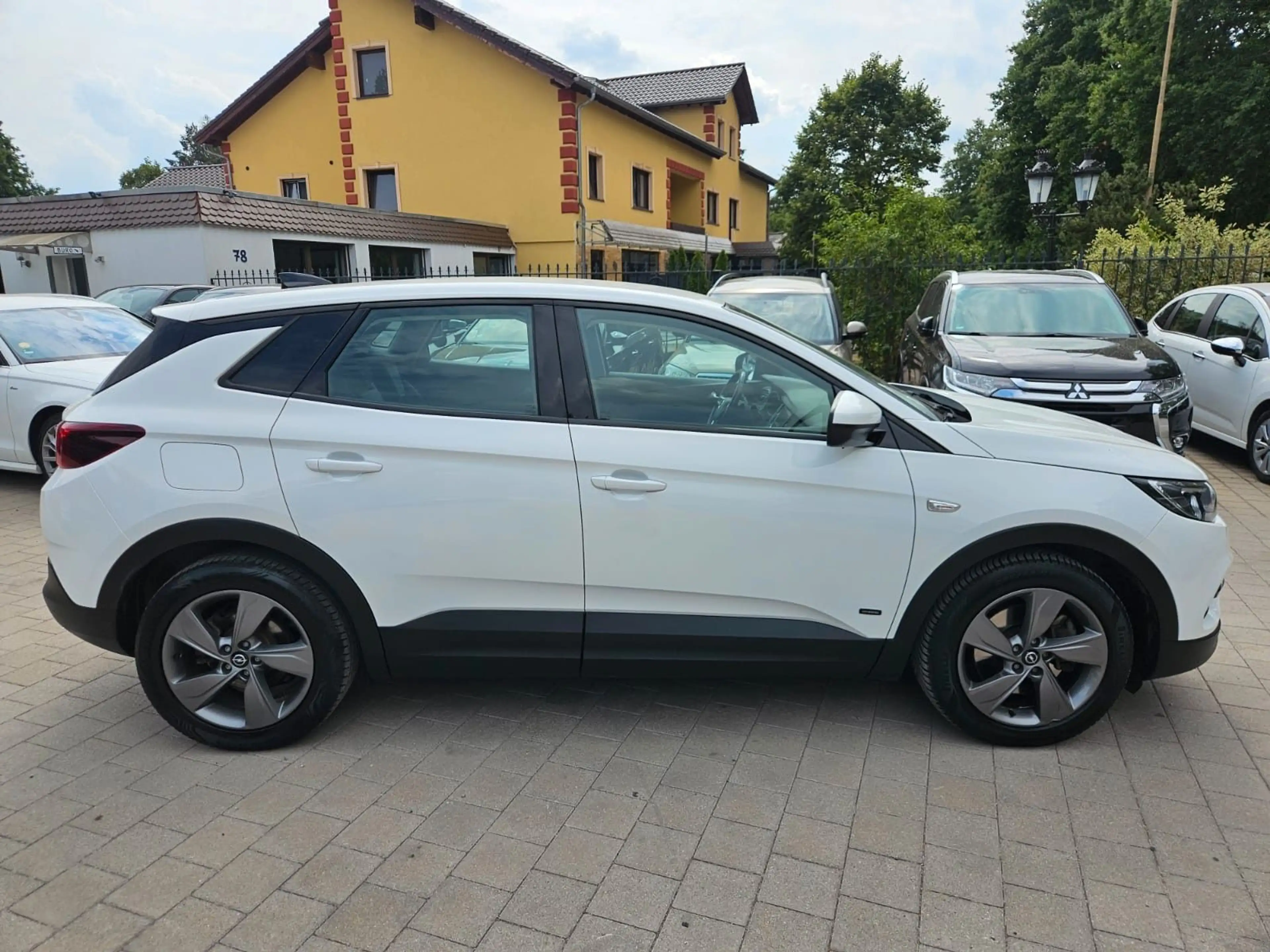 Opel Grandland X — photo 8