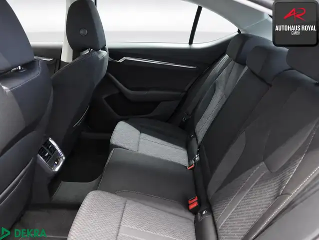 Skoda Octavia view 6