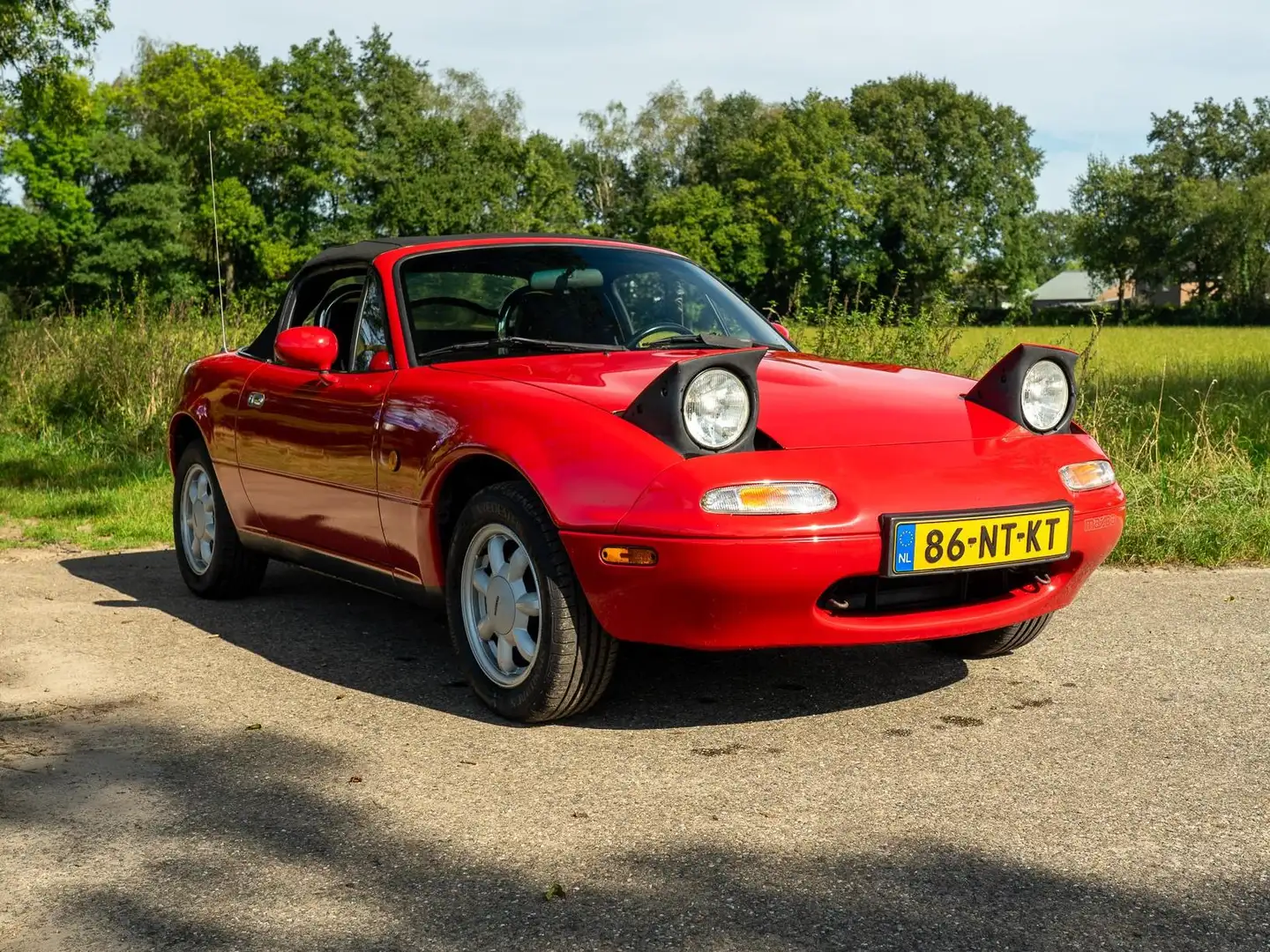Mazda MX-5 1.6i Rot - 1