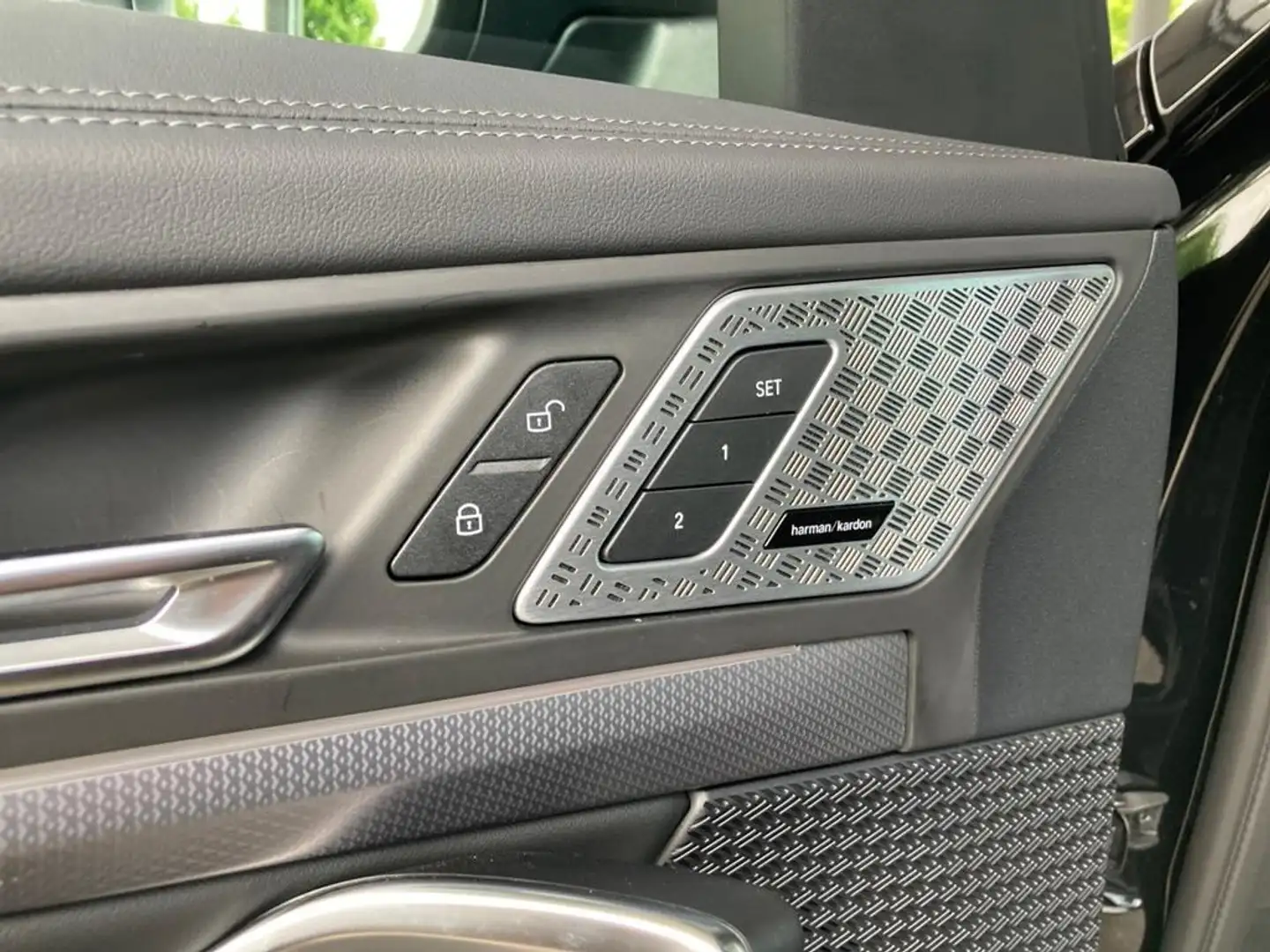 BMW X1 M Sport Schwarz - 2