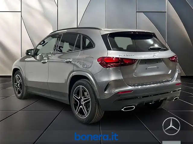 Mercedes-Benz Gla Class view 7