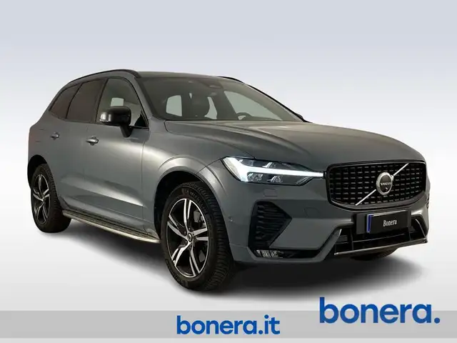 Volvo XC60 view 3