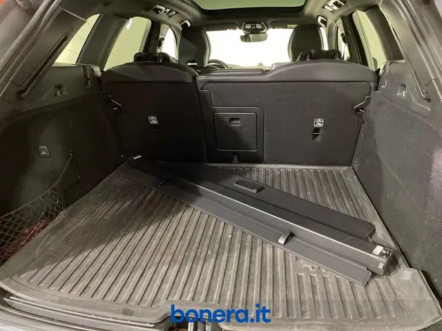 Volvo XC60 view 12