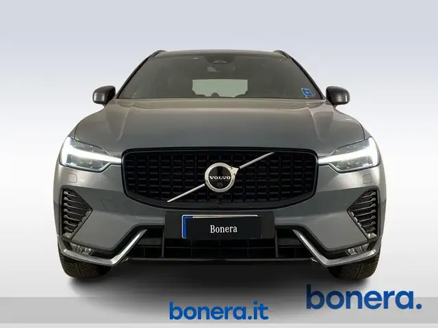 Volvo XC60 view 2