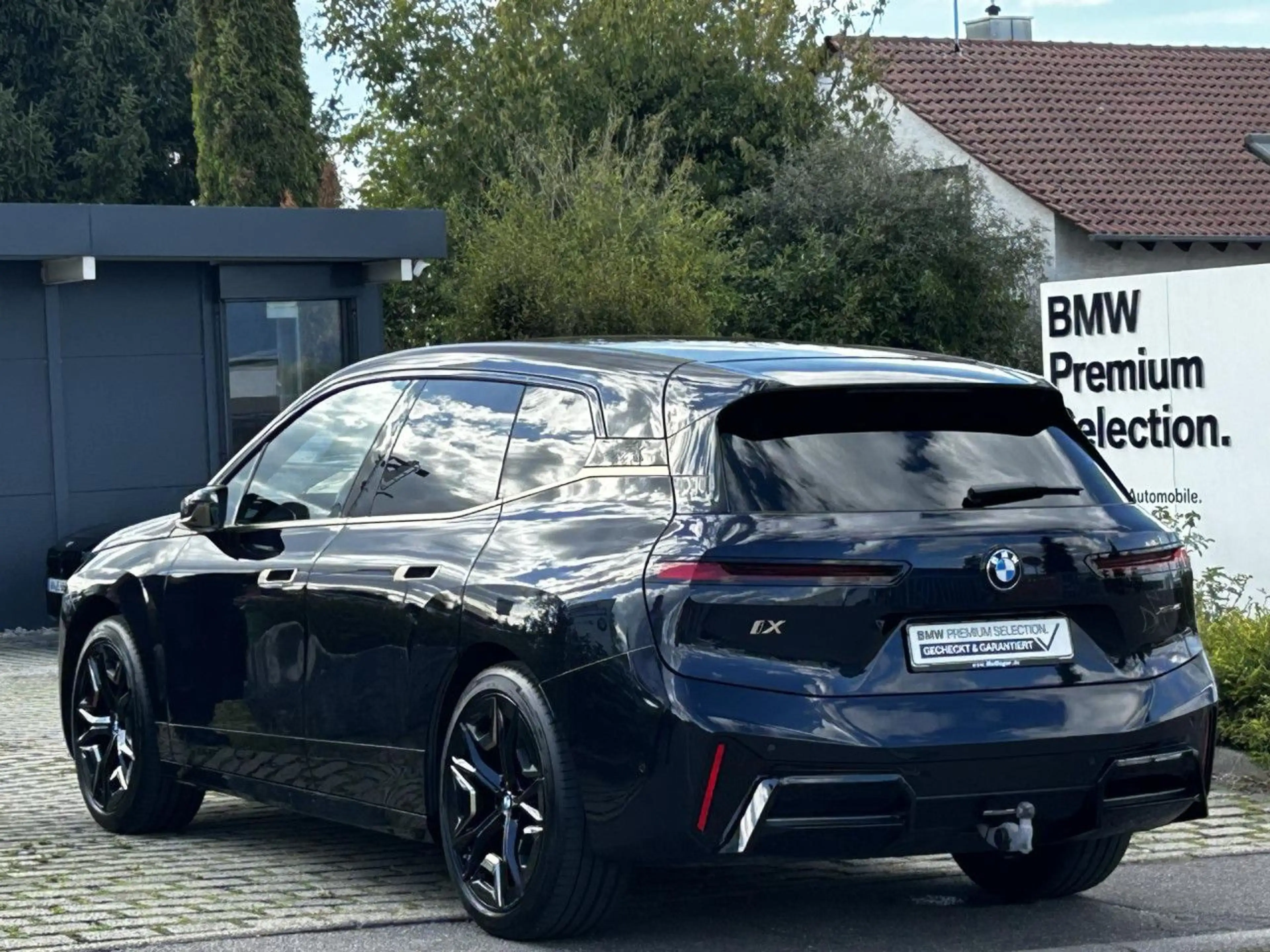 BMW iX x45 M Sport ACC IntAktivL.Sitzbel.Sky 360°AHK — photo 8