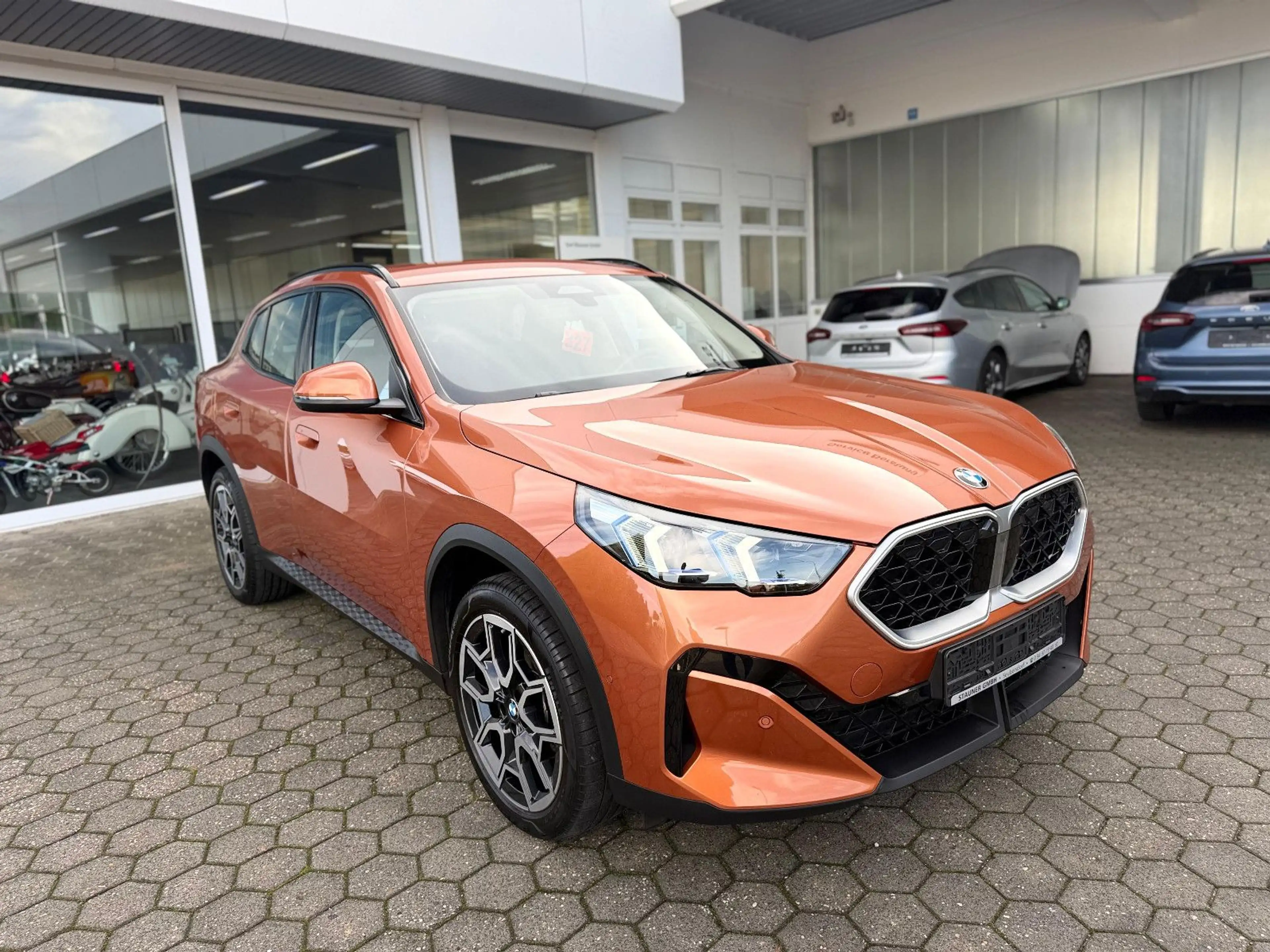 BMW X2 20 d xDrive AHK 360° MEMORY HARMAN/K. HEAD-UP — photo 8
