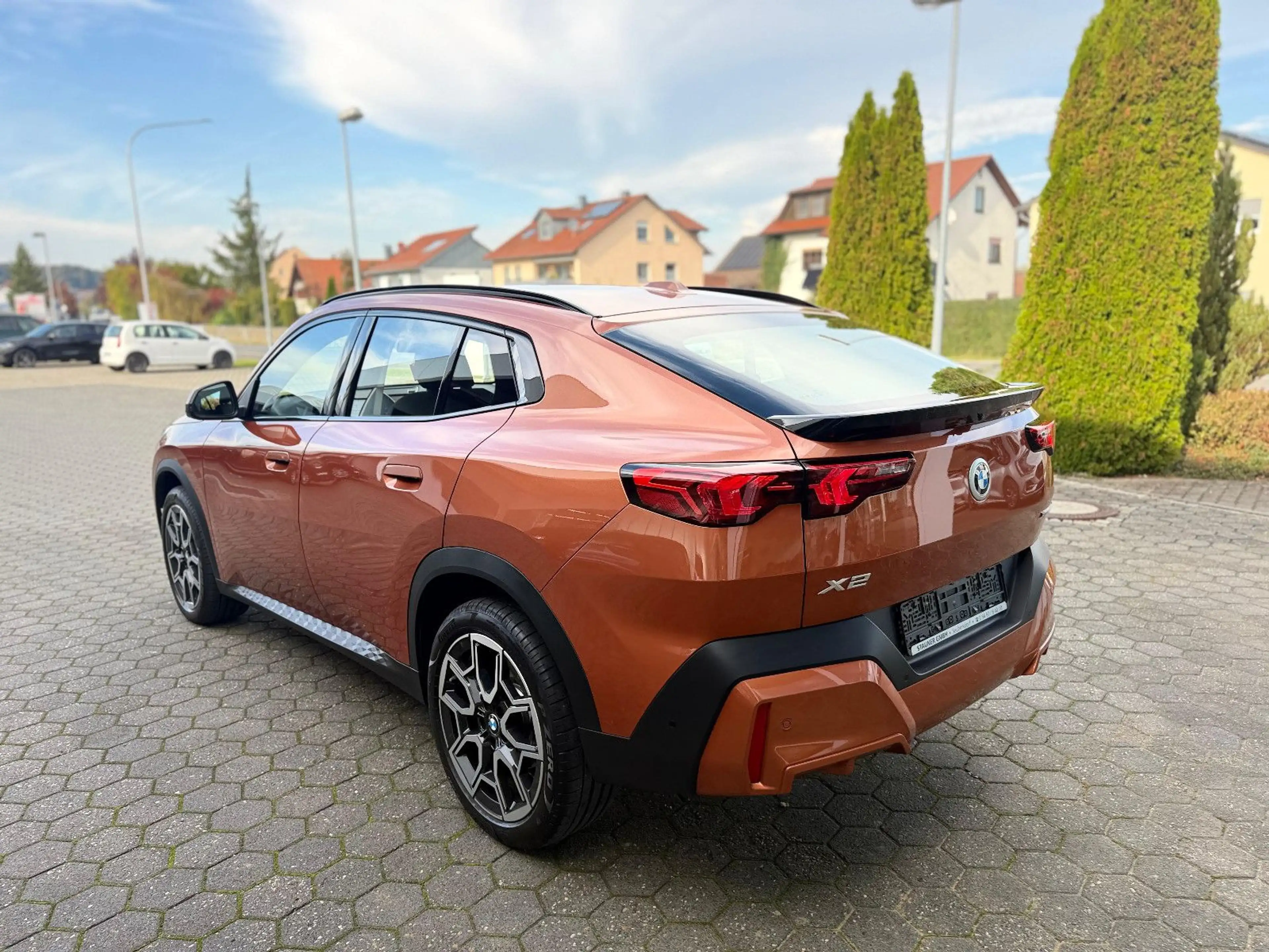 BMW X2 20 d xDrive AHK 360° MEMORY HARMAN/K. HEAD-UP — photo 4