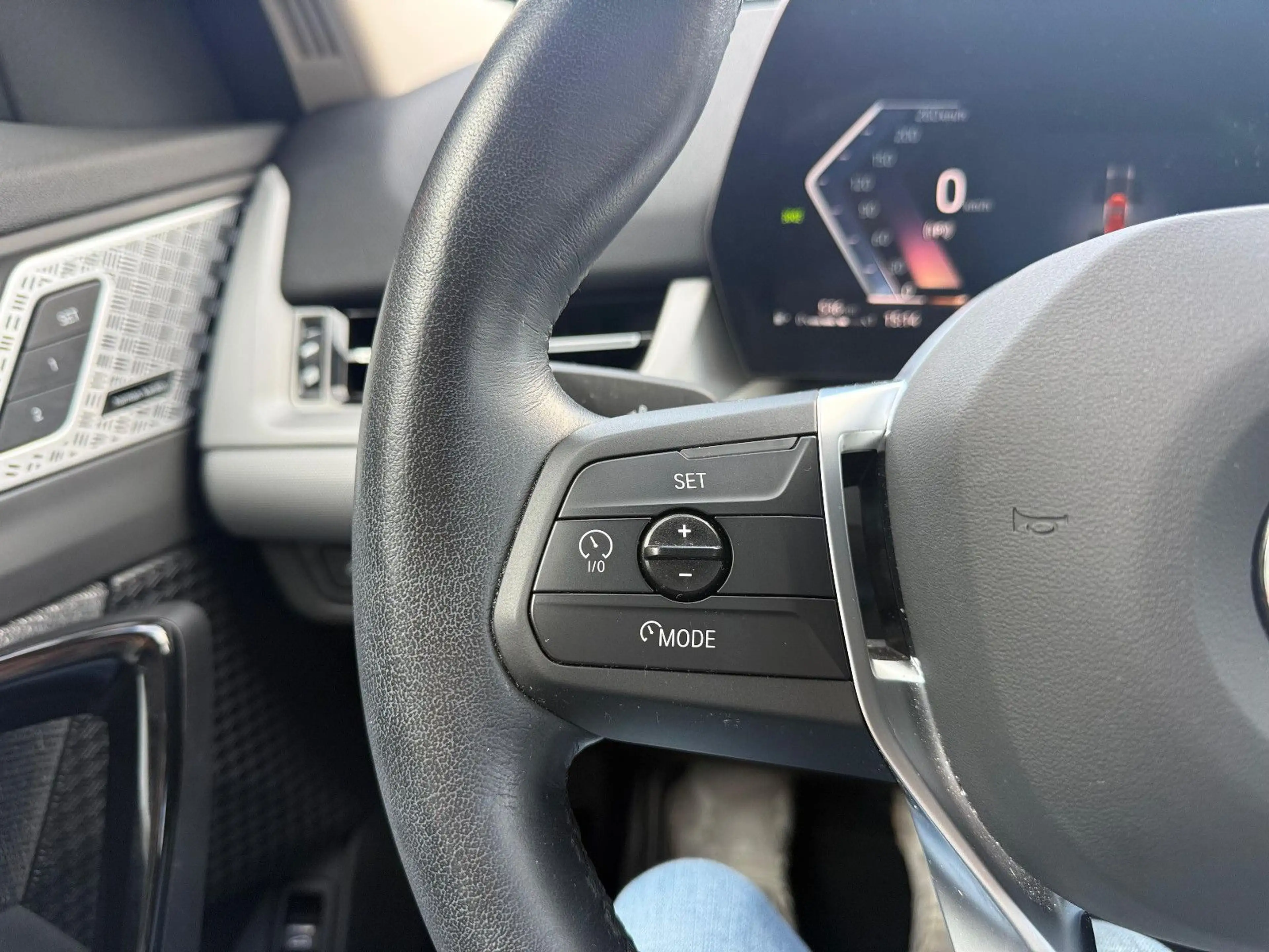 BMW X2 20 d xDrive AHK 360° MEMORY HARMAN/K. HEAD-UP — photo 13