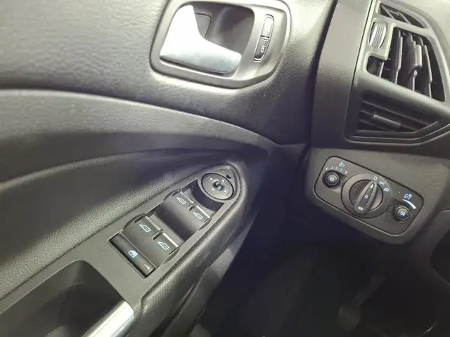 Ford Kuga view 14