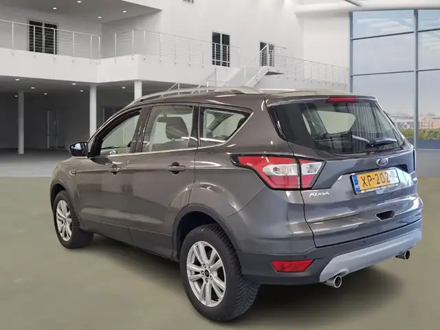 Ford Kuga view 4