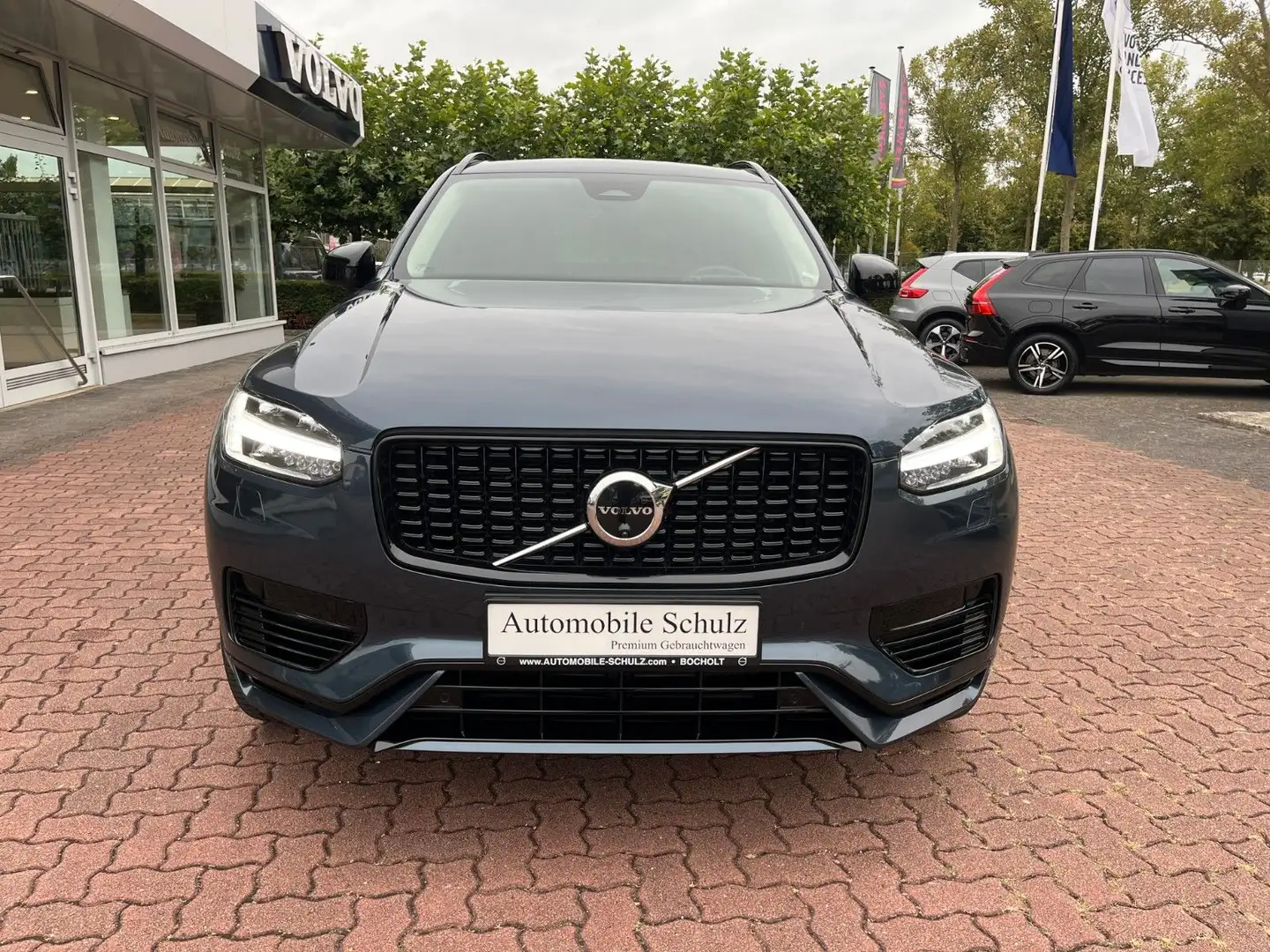 Volvo XC90 T8 AWD Ultra Dark *LFW*HUD*AHK*PANO* Blau - 2