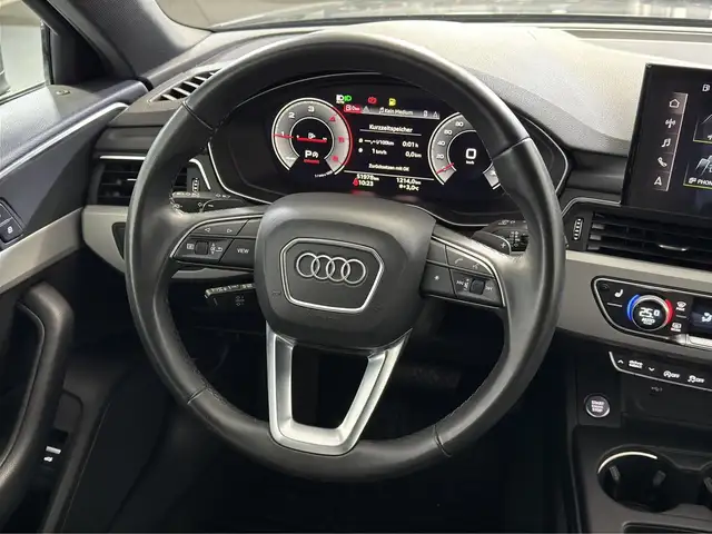 Audi A4 view 8
