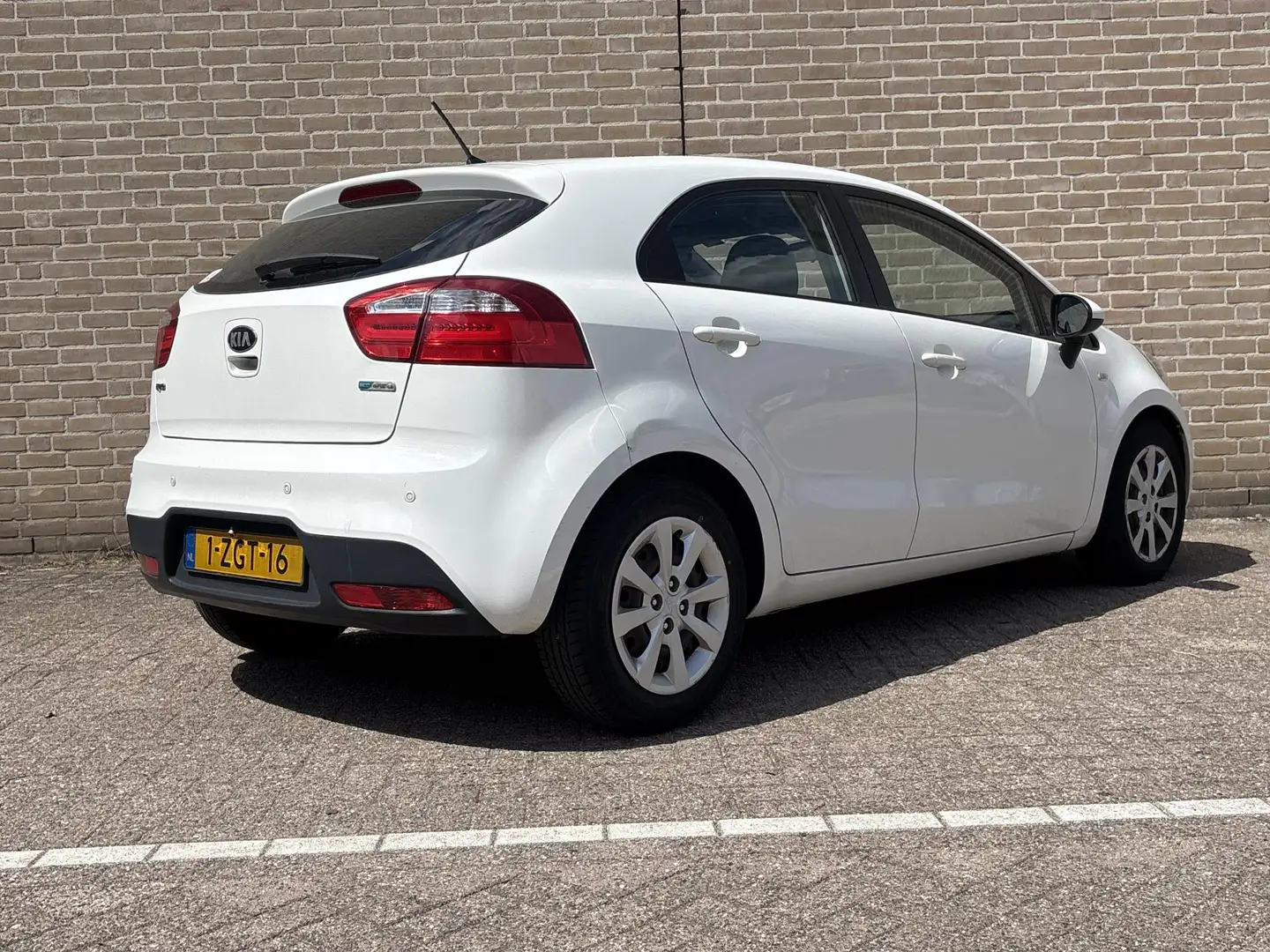 Kia Rio 1.1 CRDi BusinessLine | Airco | Cruise | Navi | PD Weiß - 2