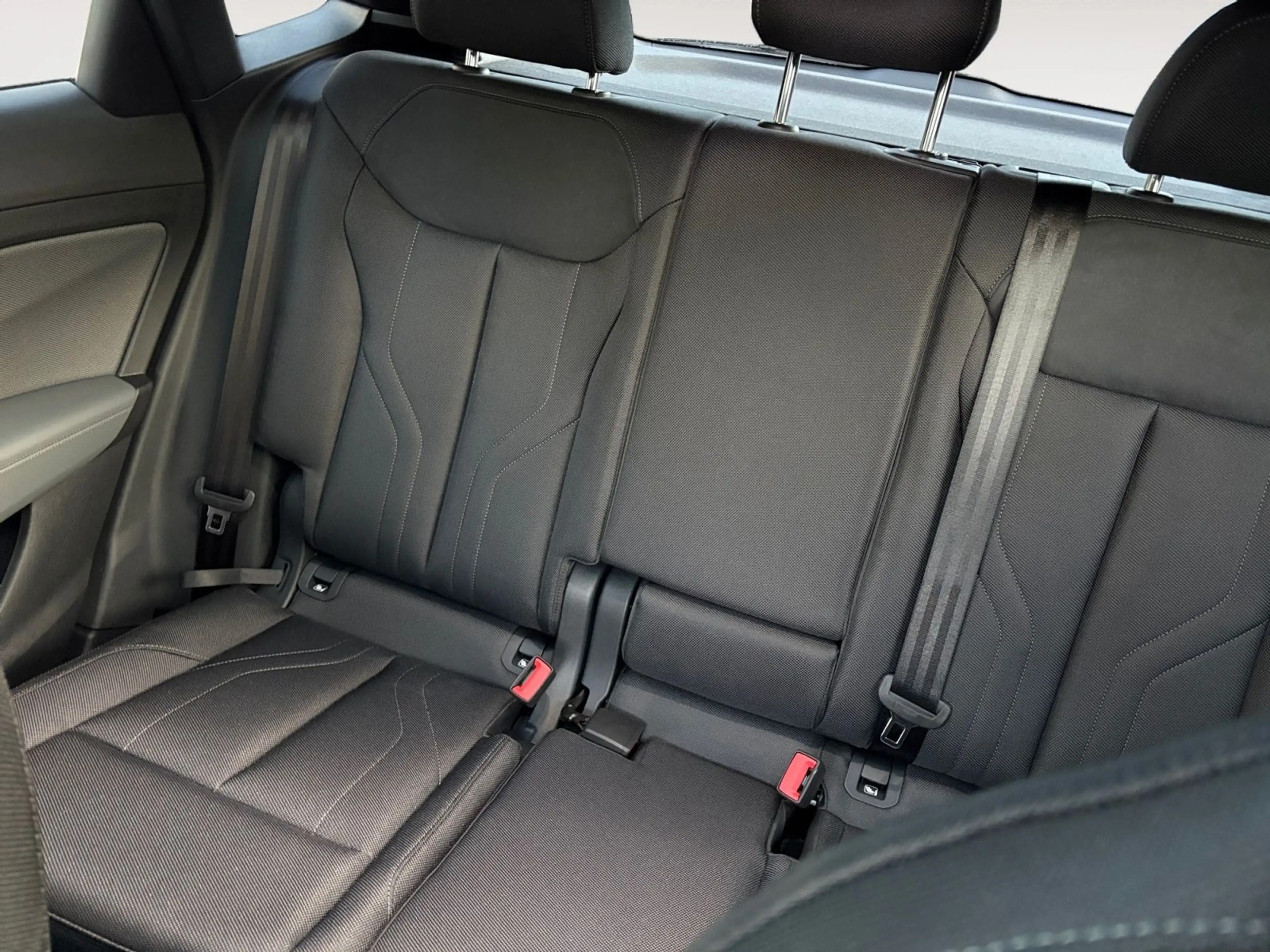 Audi Q3 SPORTBACK S-Line /Tech+/Pan/MMIpro/20 — photo 13