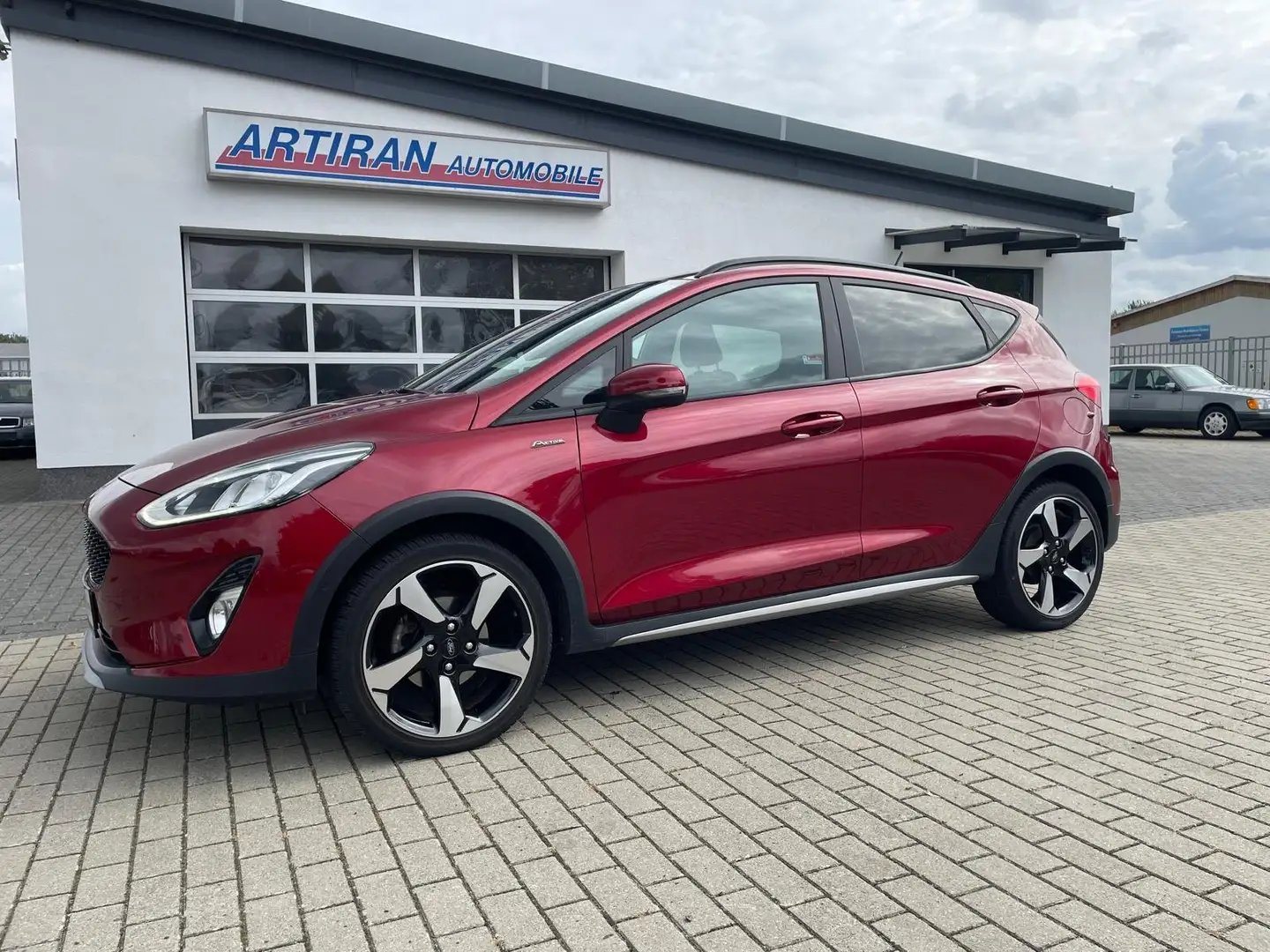 Ford Fiesta Active Rot - 1