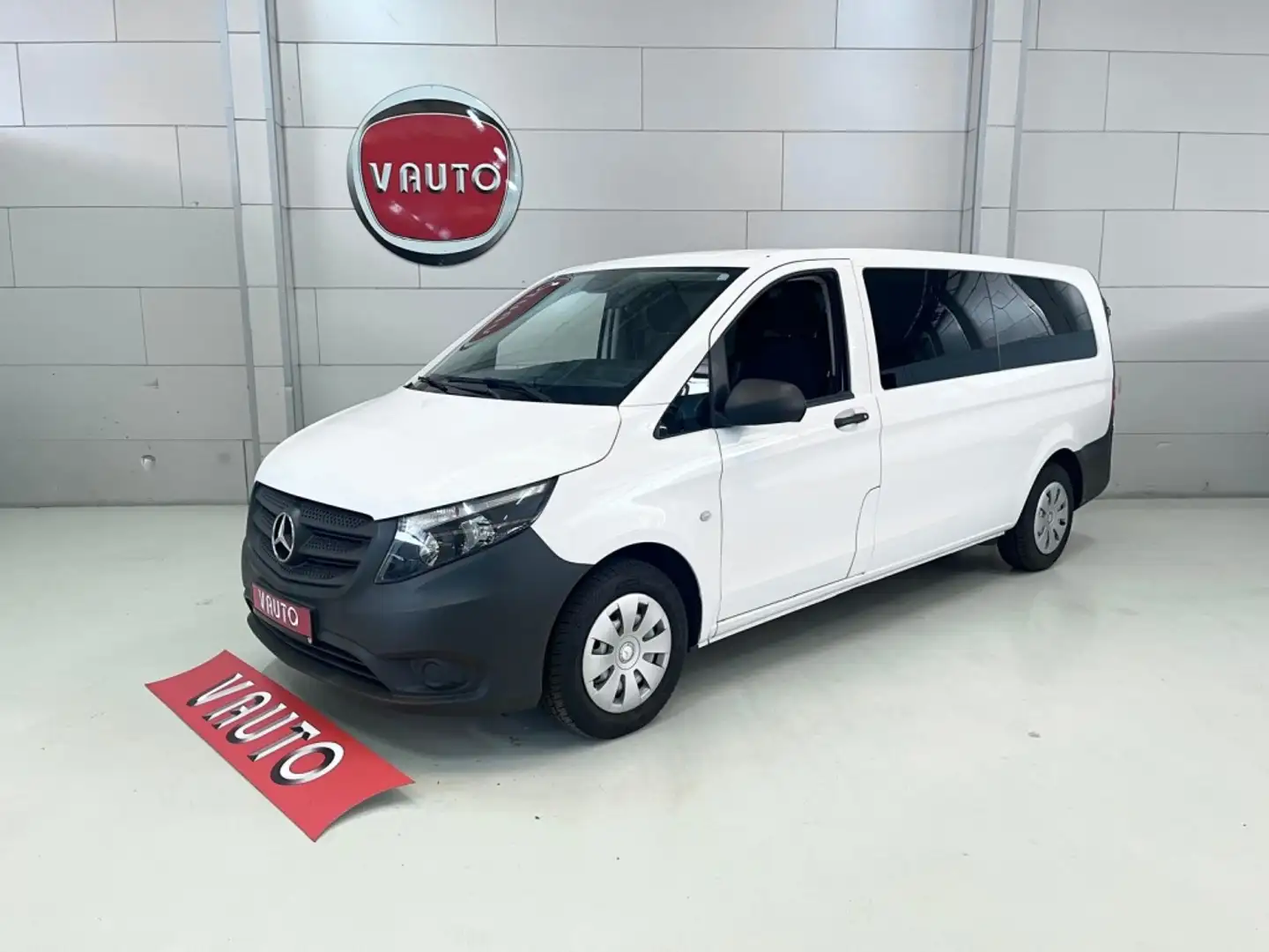 Mercedes-Benz Vito Tourer 114 CDI Select Larga Blanco - 1