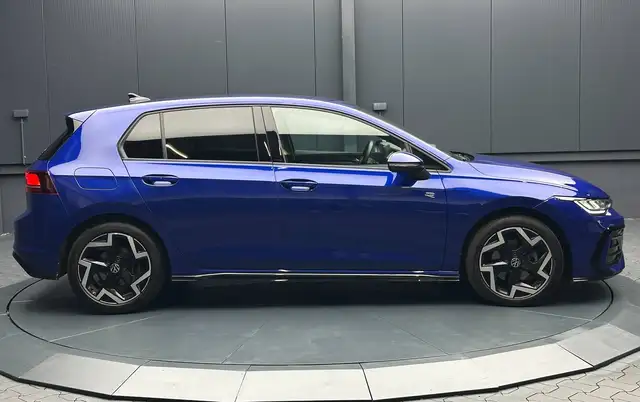 Volkswagen Golf view 6