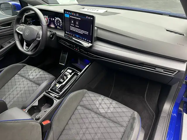 Volkswagen Golf view 10