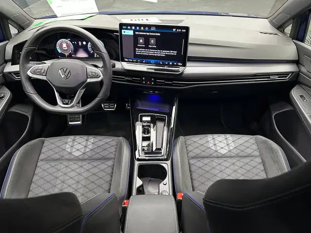 Volkswagen Golf view 11