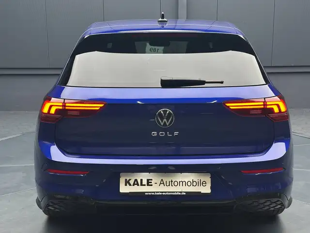 Volkswagen Golf view 4