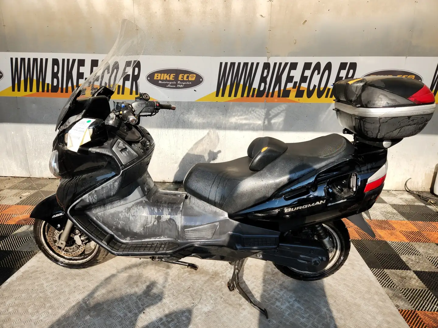 Suzuki Burgman 650 Szürke - 2