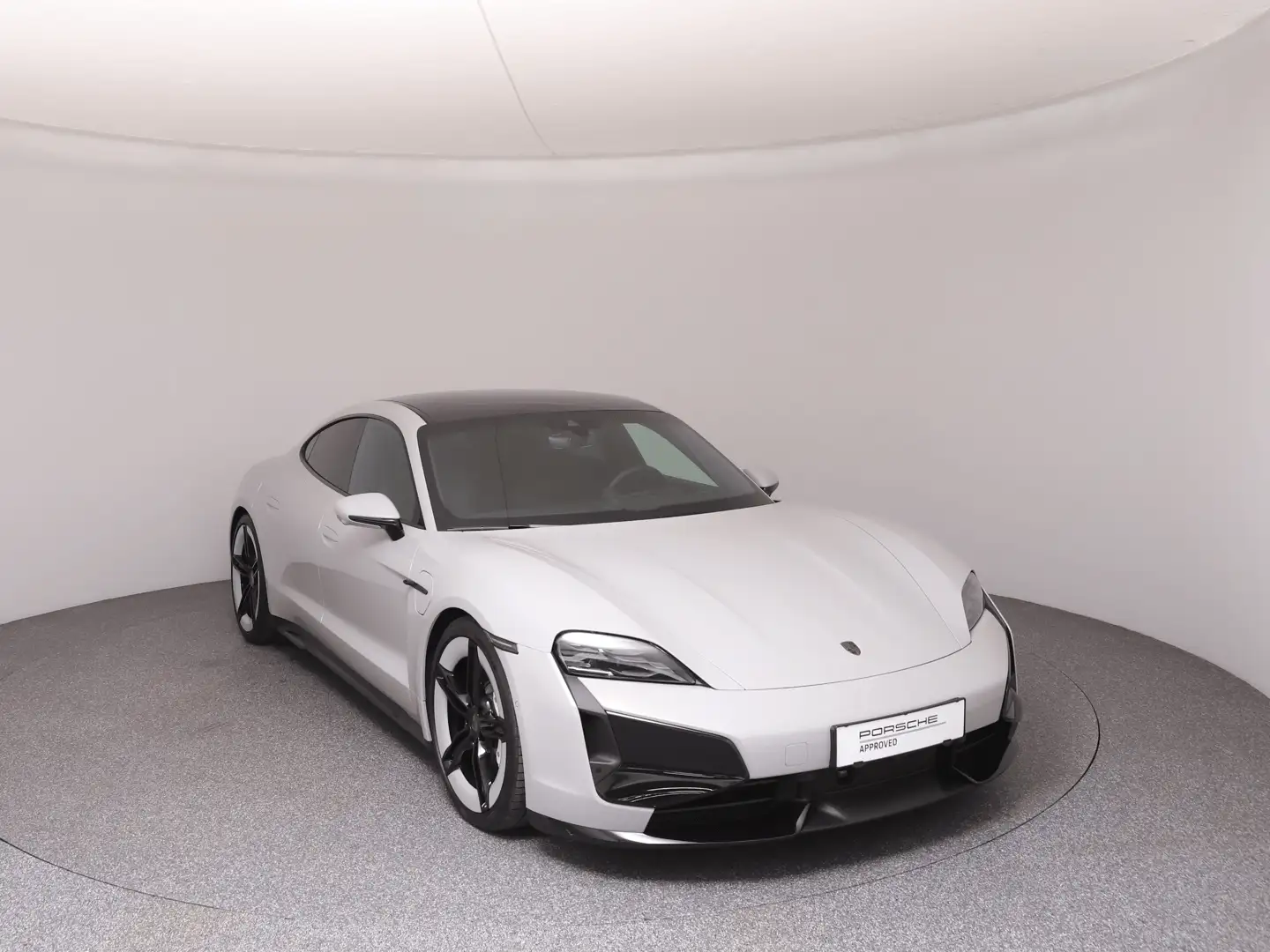 Porsche Taycan Turbo Grau - 2