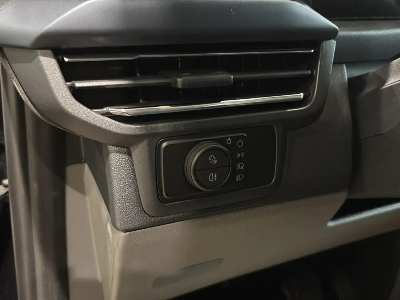 Ford Tourneo Custom 320 L2 Active AWD Bluetooth 12