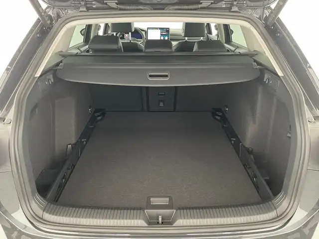 Volkswagen Golf view 7