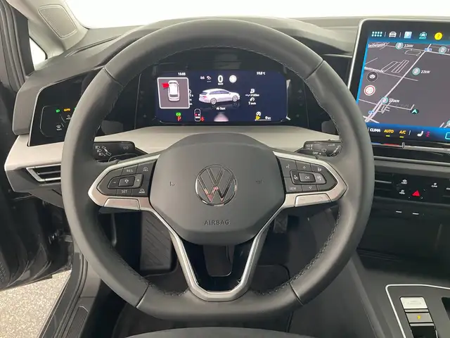 Volkswagen Golf view 13