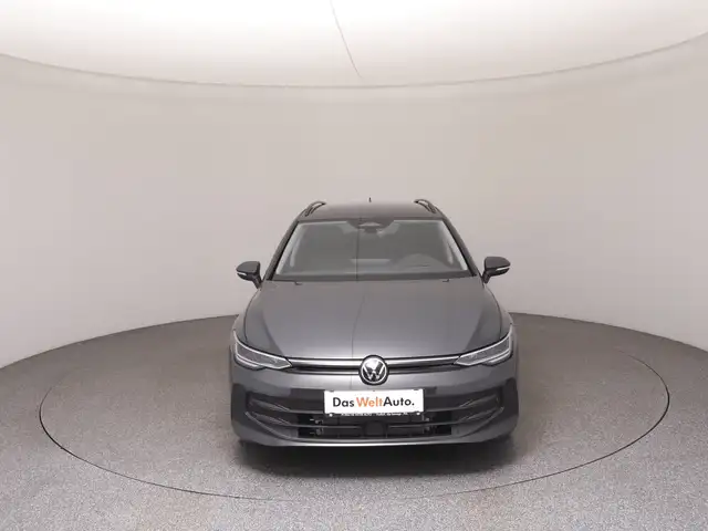 Volkswagen Golf view 3