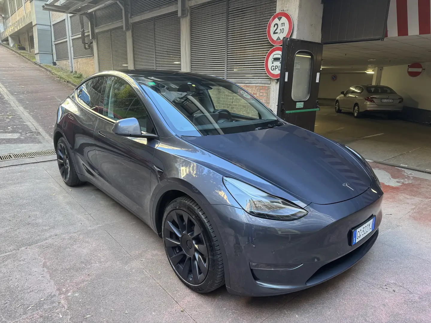Tesla Model Y Long Range Dual Motor awd - FSD Grigio - 1
