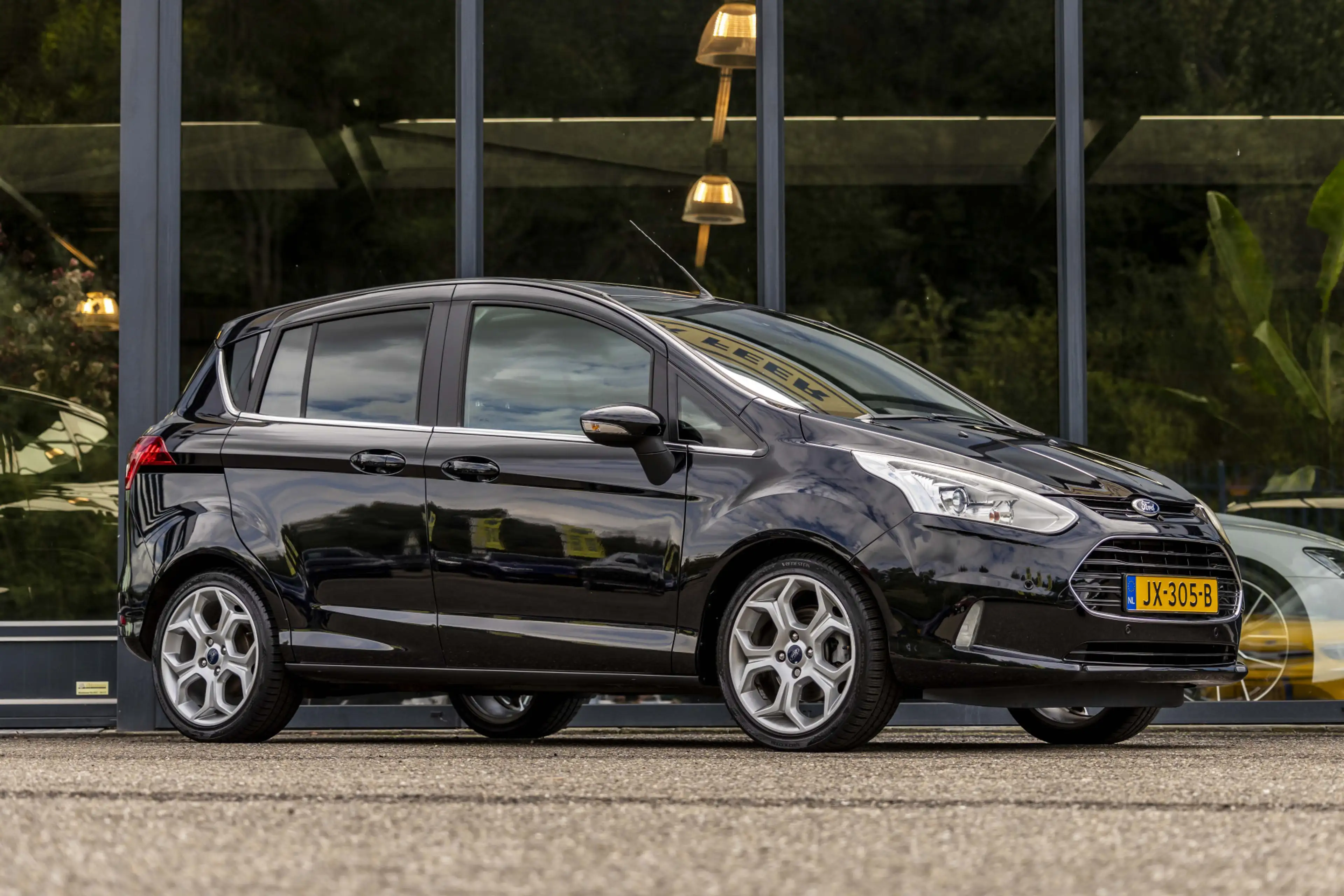 Ford B-Max 1.0 EcoBoost Titanium Wordt verwacht!