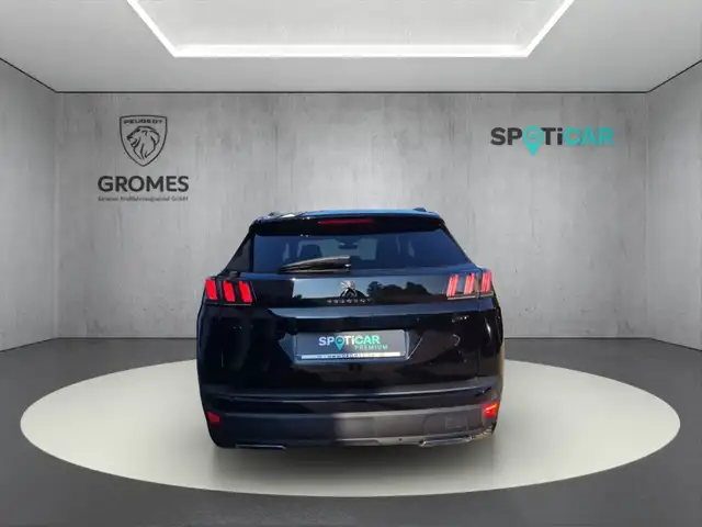 Peugeot 3008 view 4