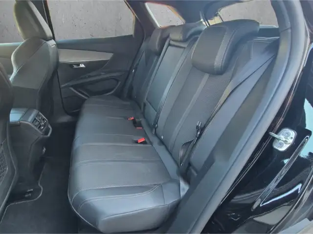 Peugeot 3008 view 8