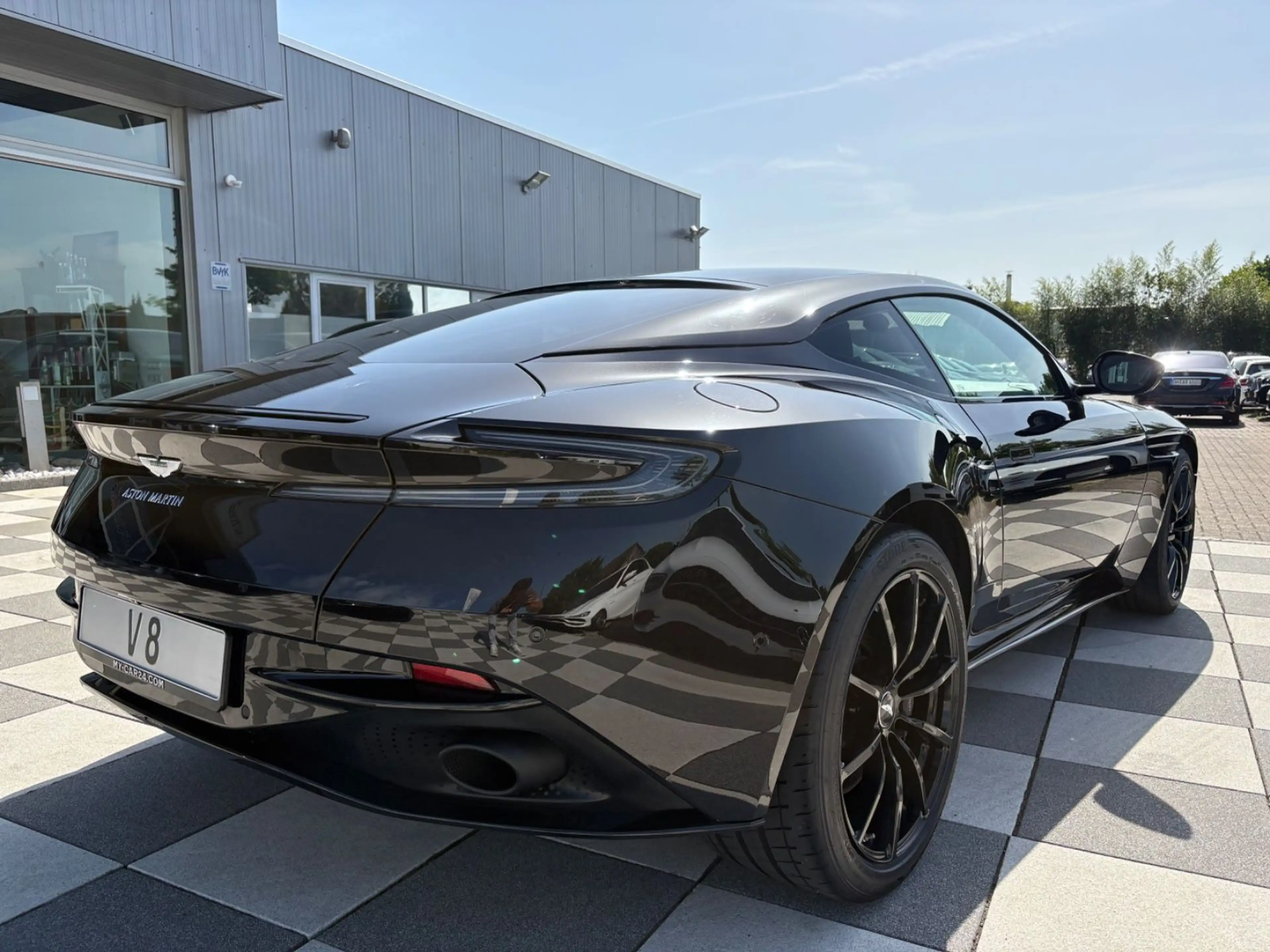 Aston Martin DB11 4.0 V8 -Scheckheft -Deutsches Fzg. — photo 7