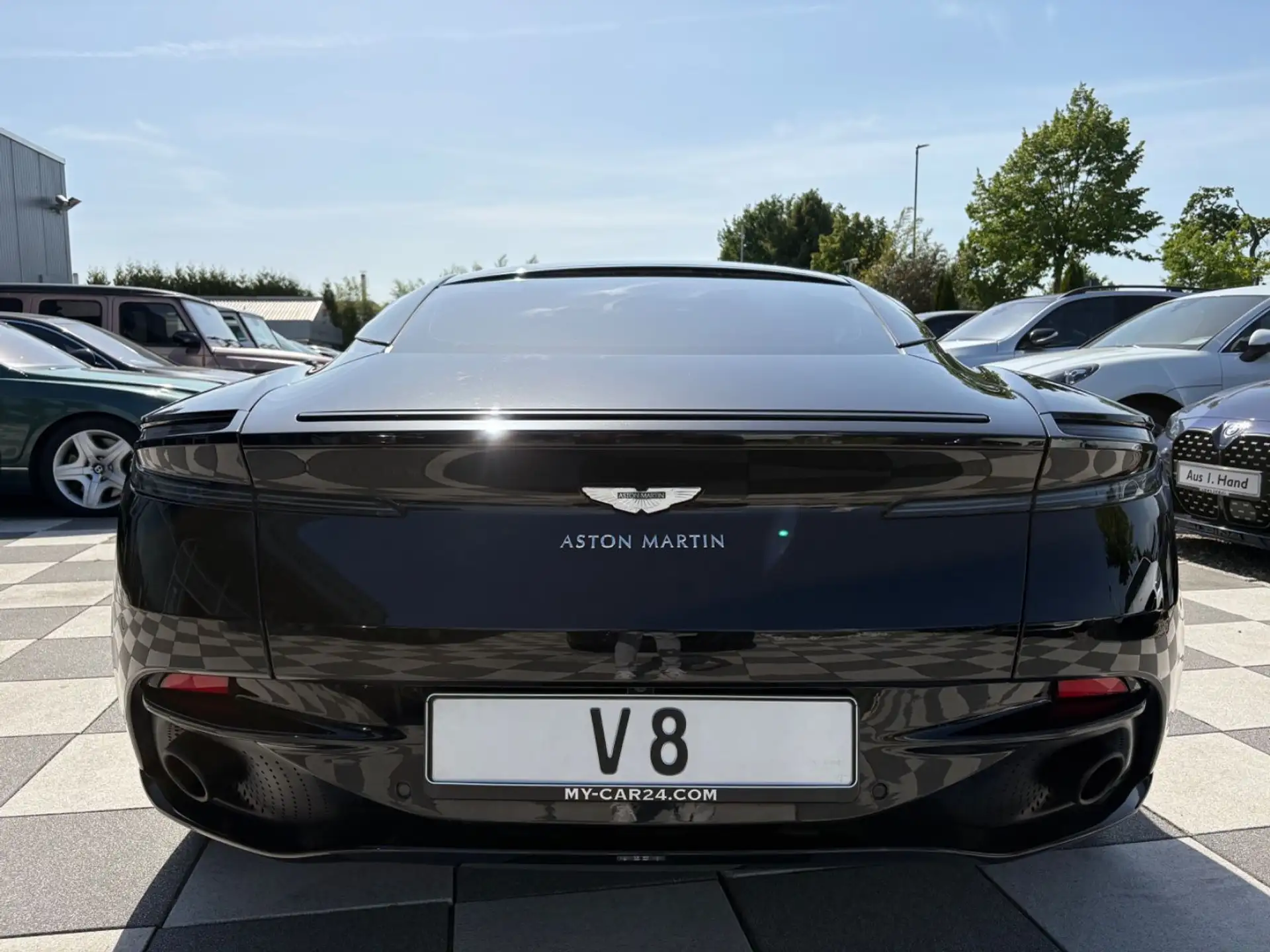 애스턴마틴 DB11 V8 2020 검정 사진 6