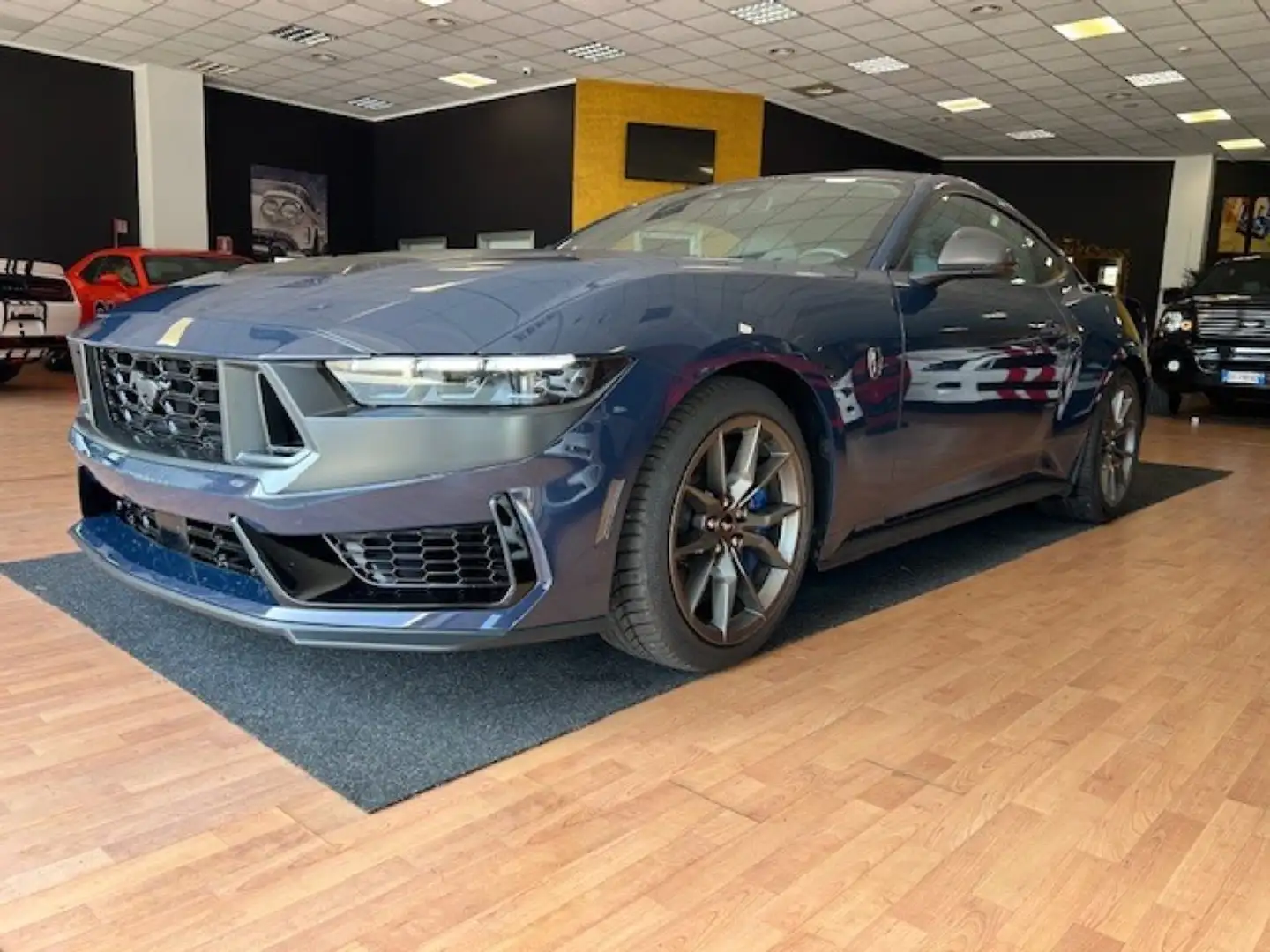 Ford Mustang Fastback 5.0 V8 aut. Dark Horse Full Recaro Bleu - 2