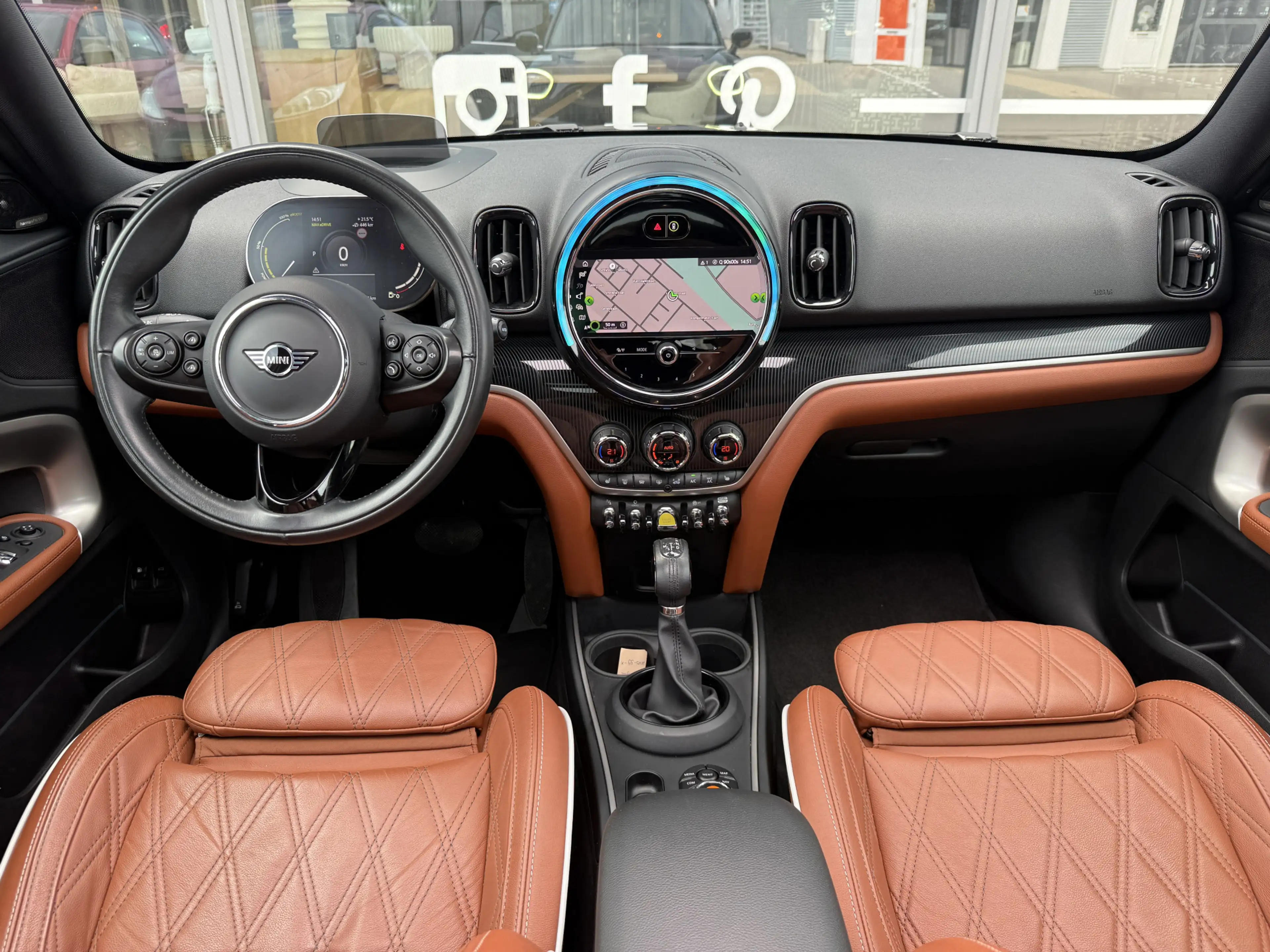 MINI Cooper SE Countryman 1.5 ALL4 Chili Pano/Leder/H&K/Camera — photo 6