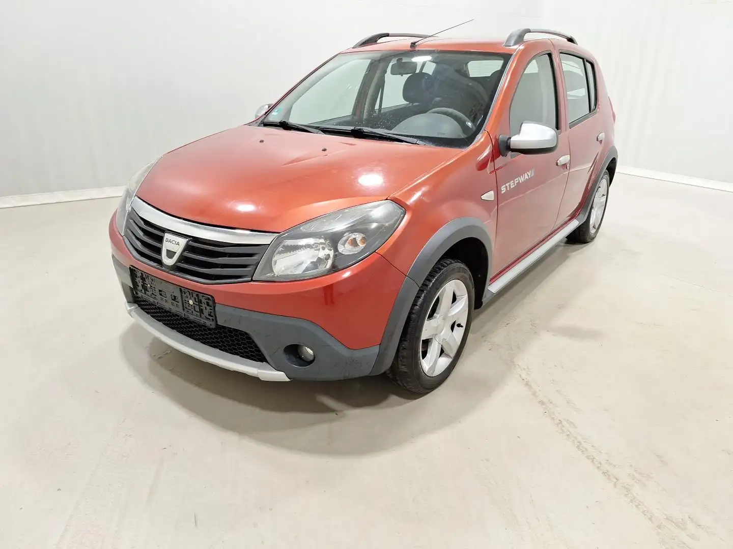 Dacia Sandero 1.6 Klima Rood - 2
