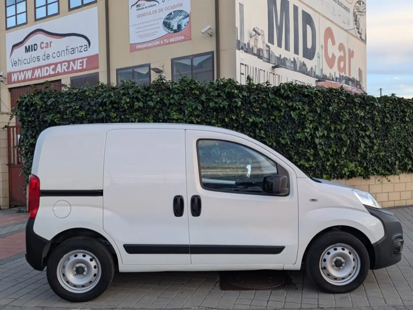 Fiat Fiorino Comercial Cargo 1.3Mjt Base 70kW Blanco - 2