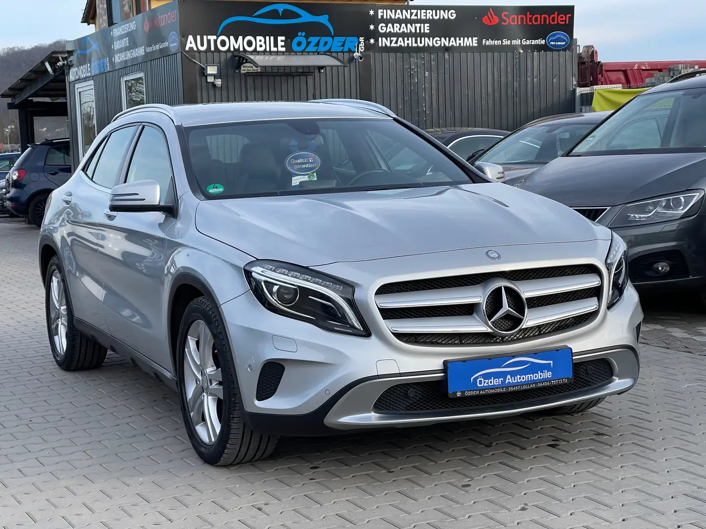 Mercedes-Benz GLA 200 Urban+Garantie+Finanzierung+Euro6+ Grey - 1