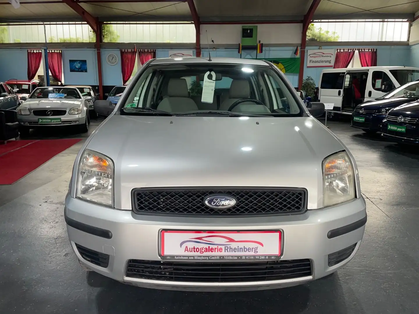 Ford Fusion 1.4*TOP*1.HAND*KLIMA*EINPARKHILF*TÜV NEU Silver - 2