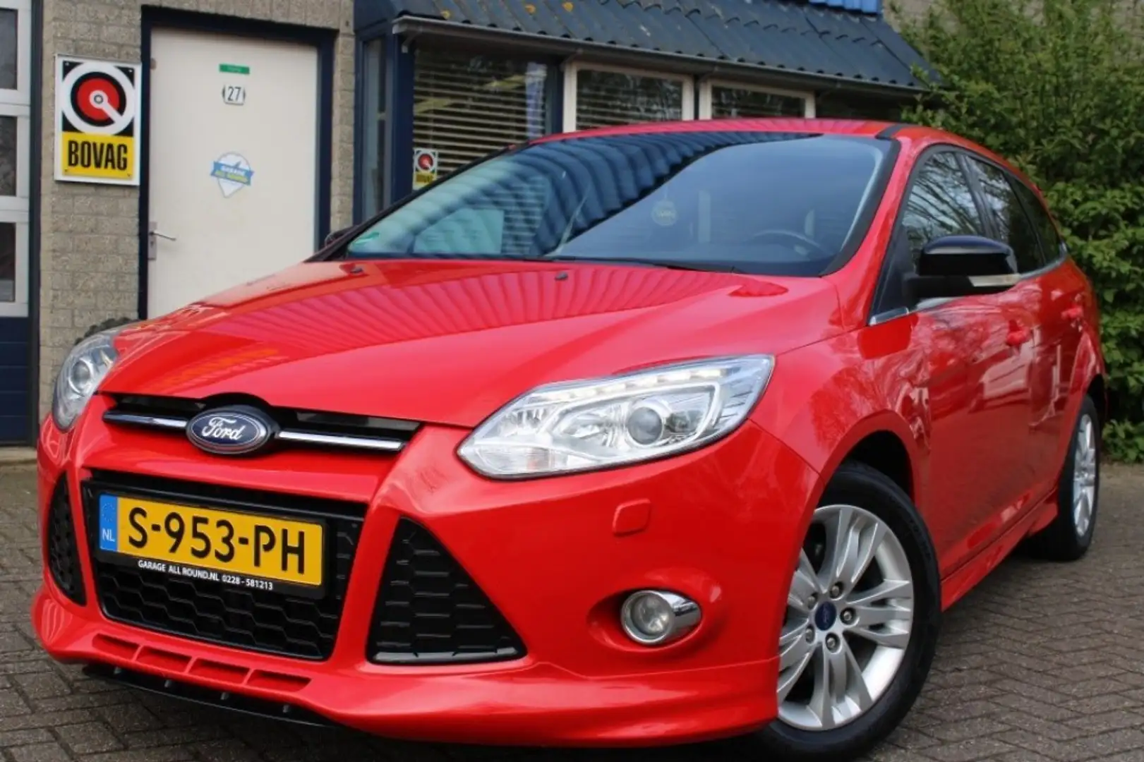 Ford Focus Wagon 1.0 EcoBoost Titanium (gereviseerde motor) Rojo - 2