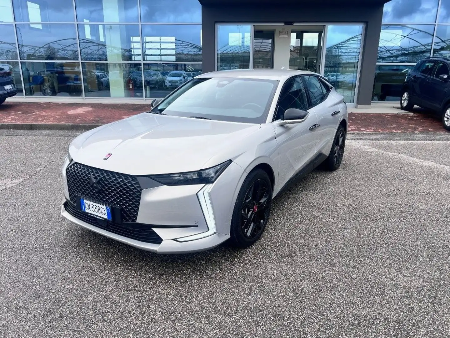 DS Automobiles DS 4 BlueHDi 130 aut. Performance Line Grigio - 1